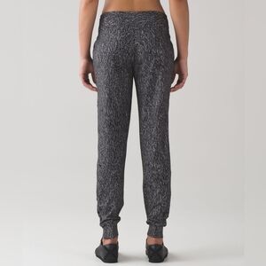 Lululemon Ready To Rulu Pant Running Luon Suited Jacquard Black White